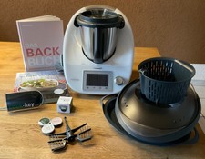 Thermomix TM 5, Vorwerk, cook-key, Varoma , 2 Kochbücher, 3 Chips, Wundercap 