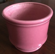 Runder, schöner Übertopf von der Firma JLK in zartem rosa