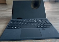 Gebrauchtes Microsoft Surface Pro 4, i5-6300U, 4GB, 128GB SSD, Display löst sich
