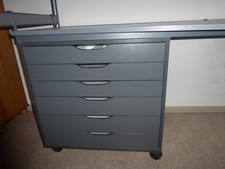 Jugend -Hochbett aus Metall mit Schreibtisch