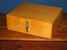 Stabile Holzbox  Holz Kasten  Werkzeug  Aufbewahrungskiste