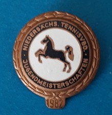 Emaillierte NIEDERSÄCHSISCHER TENNISVBD - Brosche    in Bronze