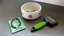Zubehör für Kaninchen - Bürste, Napf und Armband (als Dankeschön)