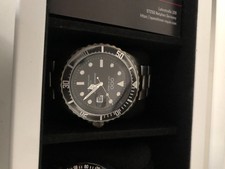 Out of Order Black Auto Armbanduhr Quarzwerk Miyota 8215 Damaged in Italy cool