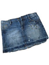 Cooler Jeans Mini Rock mit Nieten und Farbfleck, Gr. XS