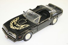 MODELLAUTO 1:18: 1977 PONTIAC TRANS AM aus "Ein ausgekochtes Schlitzohr"ERTL 034