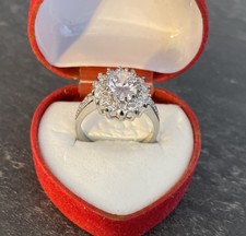 Traumhaft schöner Goldring 14ct, Saphiren, NEU!