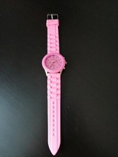 Damen  Armbanduhr Sport Watch edles Design Wasserdicht Neonpink