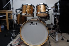 Biete ein gebrauchtes Pearl Masters Drumset in Glitter Gold