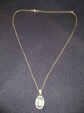 Damenkette 835er Silber mit Mondstein ?