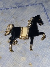 Vintage Metall Pferd Brosche Pin schrullig Kostüm Schmuck gold schwarz Farbe