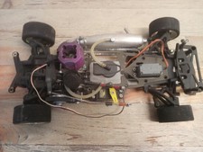 Serpent 705?  4WD 1:10 Nitro Glattbahner mit Motor, Servos & Karosserien