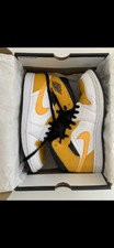 Air Jordan 1 Mid University Gold 44,5 EU/ 10,5 US