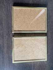 2 goldene Bilderrahmen
