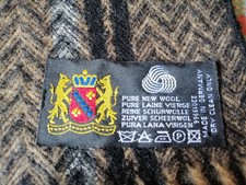 Schal 100 % reine Schur Wolle Top  NEU 130 x 30 cm wunderschönes Karo unisex