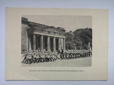 Berlin Aufziehen der Woche vor dem Reichsehrenmal Neue Wache Ansichtskarte SW AK