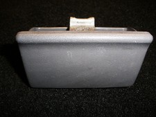 Nissan Micra K10 Aschenbecher hinten grau