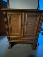 Fernseher - Schrank - Eiche massiv - gut erhalten