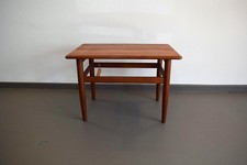 60er 70er Jahre Niels Bach massiv Teak Couchtisch, Beistelltisch, Tisch.