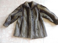 Pelzjacke Echtpelz Größe 44   Pelzart  Bisam ?