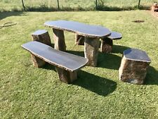 Sitzgruppe aus Naturstein/ Säulenbasalt