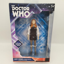 DOCTOR WHO.  AMY POND IN POLICE OUTFIT Sammlerfigur.  5,5 Zoll. versiegelt.