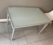 Verstellbarer Küchentisch zwischen 60-86cm, leichte Gebrauchsspuren 