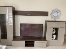 wohnwand modern, ohne Deko, ohne Fernseher