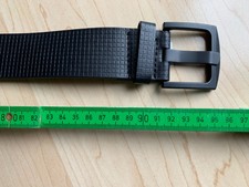 schwarzer Polyurethane Gürtel - Länge 82 cm Breite 4 cm von C&A