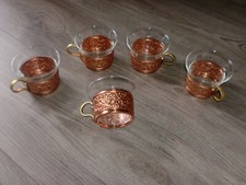 5 schöne Teetassen aus Glas Tassen - Kupfer/Messingfarbene Metall Halterungen