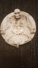 Aschenbecher Skelett Halloween Skull Ascher Schale Ashtray DekoFigur Dekoobjekt 