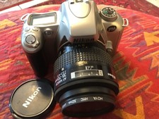 Nikon F55 Spiegelreflexkamera mit Original Zoom 35-70mm
