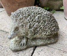 Steinfigur Igel 'Baby Hedgehog'  Frostfest Gartenfigur Deko