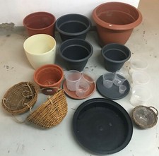  7 Kunststoff Blumenkübel 1 Hängeampel 2  Untersetzer, Übertopf,9 x Blumentopf