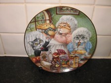 FANCIFUL KATZENTELLER - MAMAS HEISSER APFELKUCHEN - DANBURY NEUWERTIG