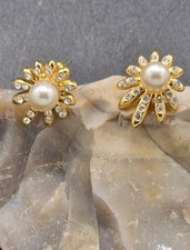 Ohrringe vergoldet Golddouble floral Swarovski Kristall Perlmutt Perle