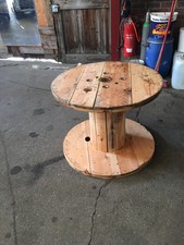 Gartentisch aus Kabeltrommel, urig