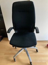 Bürostuhl, Drehstuhl,Stoffbezug,Rollen für Parkett, gebraucht gut erhalten