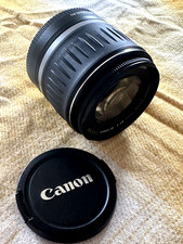 Canon Objektiv Zoom Lens EF-S 18-55 mm 1:3.5-5.6 ø 58 mm