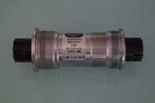 Shimano XT Octalink Innenlager BB-ES70 68E / 113mm- schöner Zustand!
