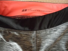 ?Sporthose von H&M Turnhose Jogging Hose 3/4 Leggins Gr. 122-128/7-8J 