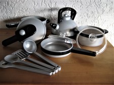 Theo Klein WMF-Topfset 11-tlg. Kochgeschirr Kochbesteck Zubehör Kinder Spielzeug