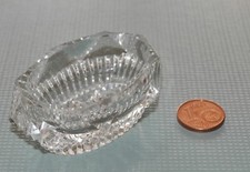 Altes Glas Schälchen Schale Kristallglas Dekor & Schliff oval Nostalgie Miniatur