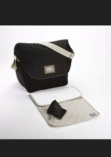 Béaba - Wickeltasche Vienna II Smart Colors Schwarz Kids Welcome