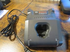 BOSCH  Ladegerät GAL 12V - 40  Original Akku #B132-1#