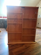 CD-Schrank mit 2 Glastüren