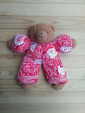Sigikid brauner  bär mit muster  schmusetier  teddy rot mit muster auto blumen 