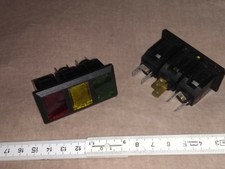 (89) 2 St. 12 Volt rechteckige 3-fach Anzeige- / Kontrollampe, rot, gelb, grün