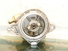 BMW 320d E46 Vakuumpumpe Unterdruckpumpe 96110885