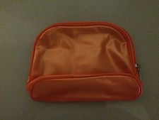 kleines Täschchen für allerlei Kleinigkeiten, orange, mit Reißverschluß